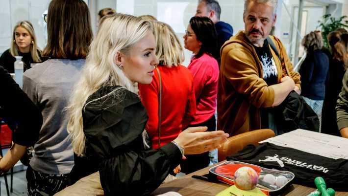 Een fotoverslag van de bustour rond 2 labs- en werkplaatsen van de HAN in Oosterhout en Nijmegen-Noord