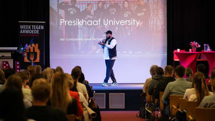 Foto's van de Week tegen Armoede, Symposium een breekbaar bestaan van zeker naar onzeker