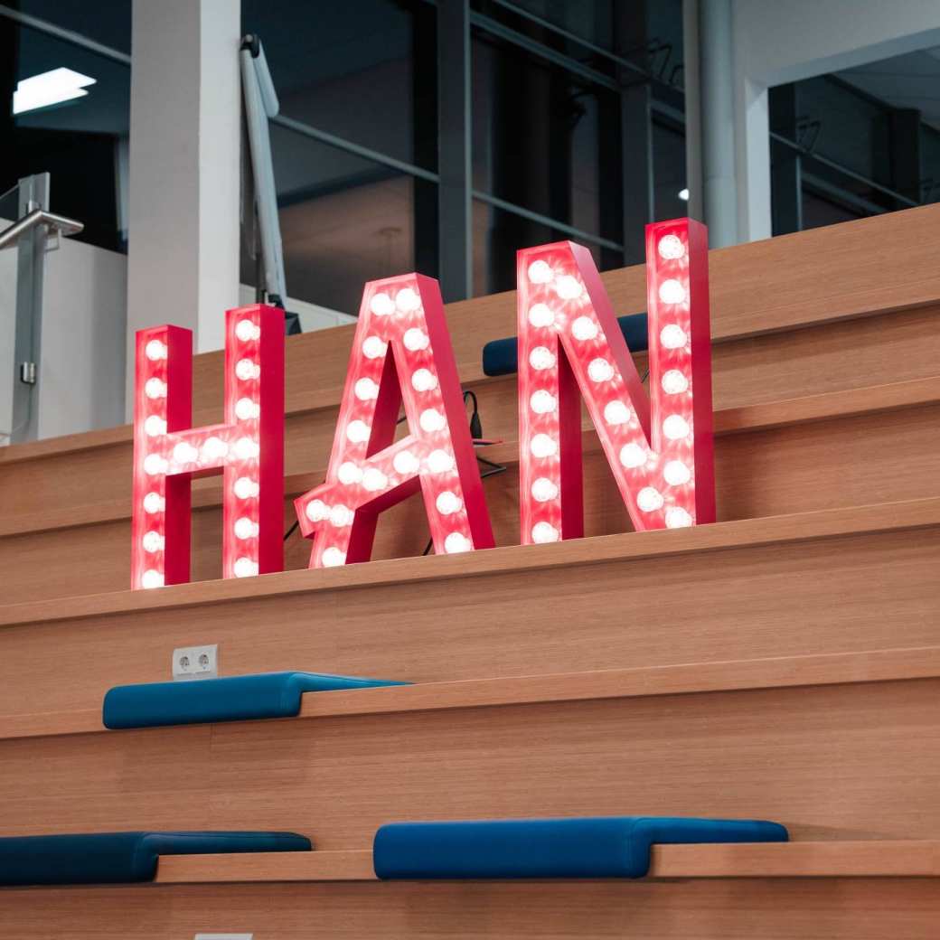 Foto's Open Avond maart voor de deeltijd studies. De sfeer op de HAN in Arnhem.