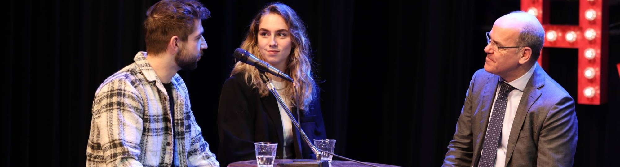 Als onderdeel van de livestream Circulaire Oogst 11 spreekt Frank Croes met studenten Thijmen Ubbink en Lara Kranendijk over hun ervaringen bij het volgen van de minor Circulaire Economie van het Centrum Meervoudige Waardecreatie. Toegevoegd door Janet Steenhuis