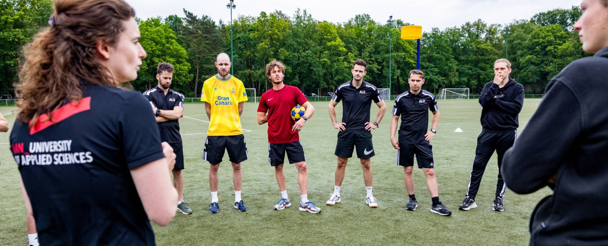 studenten alo deeltijd op sportveld Papendal