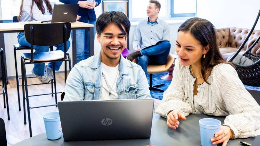 Studenten hbo Toegepaste Psychologie aan het werk op de HAN in Nijmegen