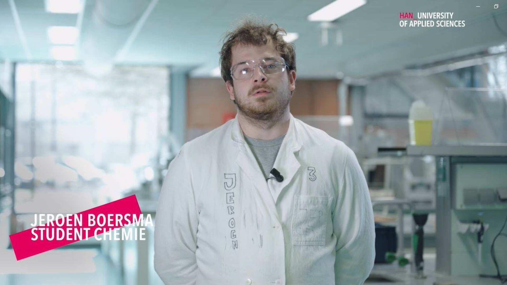 Chemiestudent Jeroen Boersma vertelt wat hij leuk vindt aan de studie