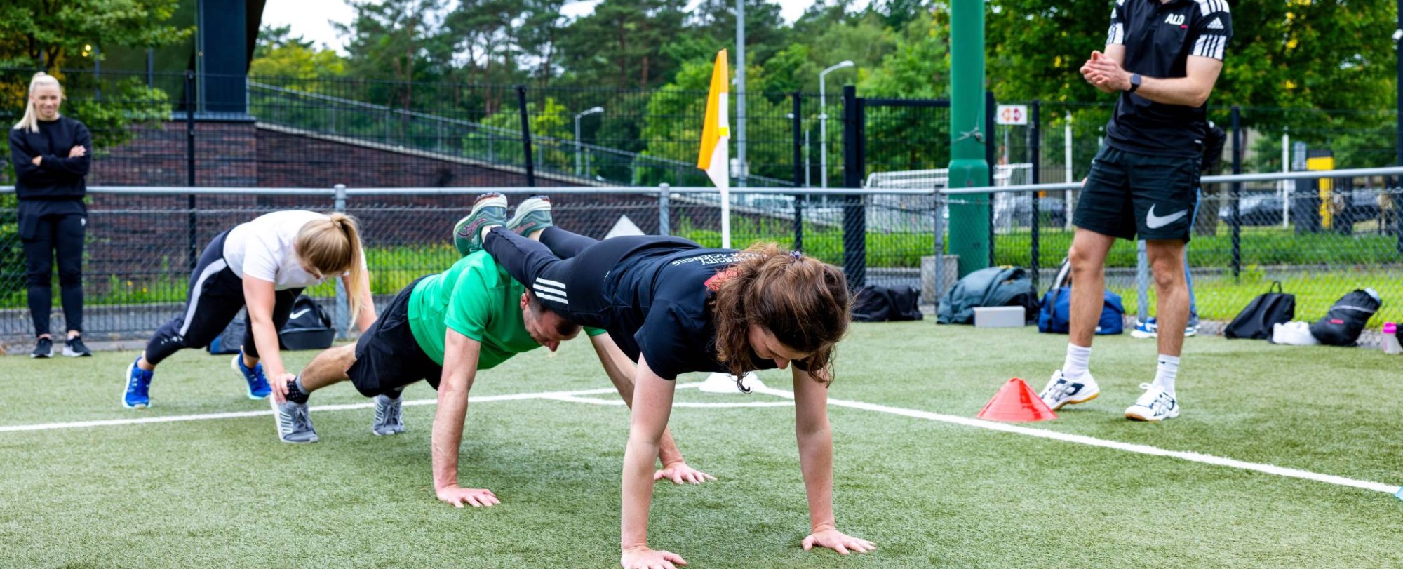 studenten alo deeltijd op sportveld Papendal