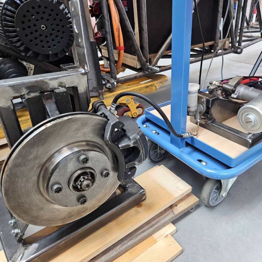 Meetopstelling waarmee remtesten zijn gedraaid