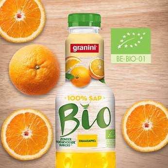 Bio sap fles met sinaasappels