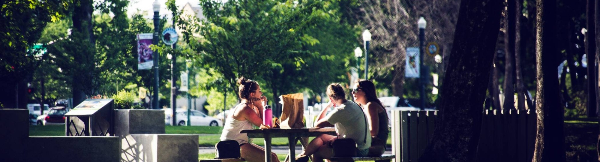 Mensen in park, plekken van verbinding