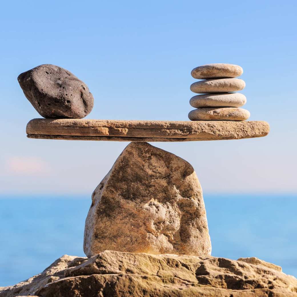 Stenen in balans als beeldmerk van de activiteitenweger.