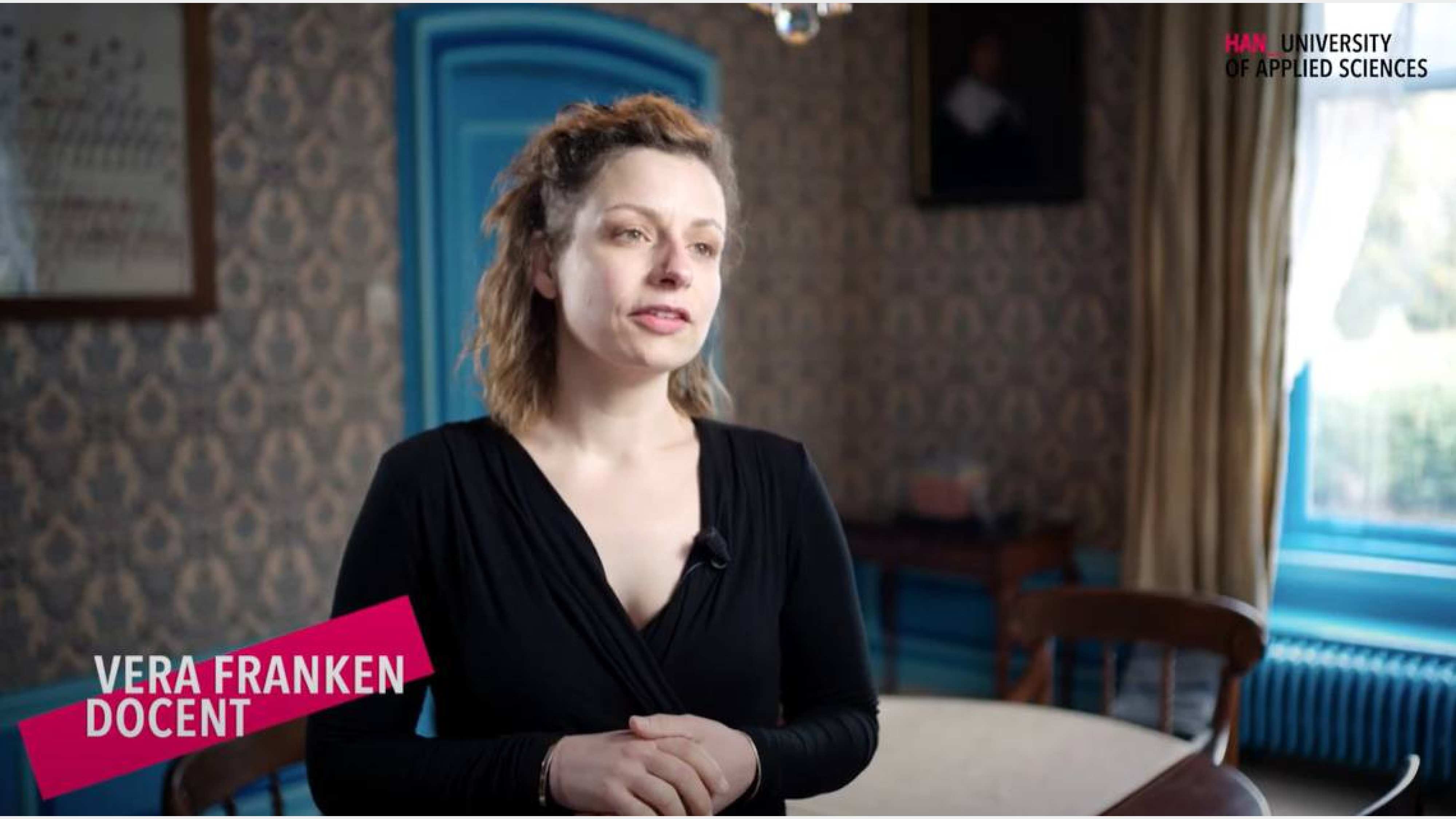 Videostill Vera Franken lier