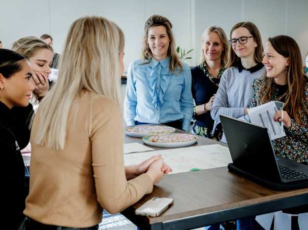 Een fotoverslag van de bustour rond 2 labs- en werkplaatsen van de HAN in Oosterhout en Nijmegen-Noord