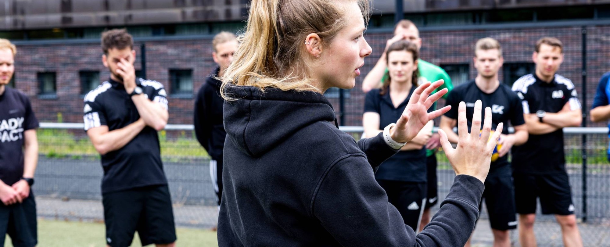 studenten alo deeltijd op sportveld Papendal