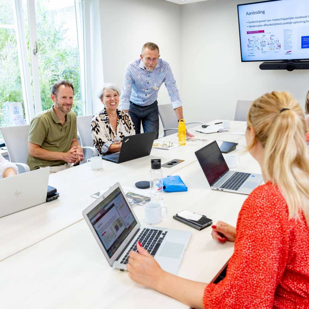 Fotoshoot vergaande samenwerking door HAN academie gezondheid en vitaliteit bij de Waalboog.