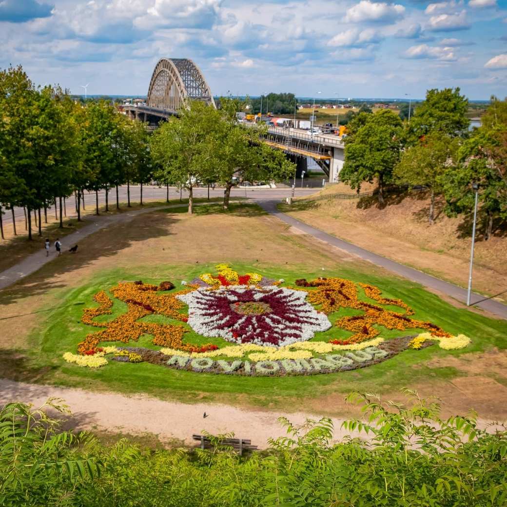 op Waalbrug en Noviomagus in Nijmegen