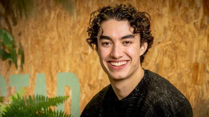 Paulino Valdes Morano studeert Mechanical Engineering (Werktuigbouwkunde) aan de HAN en heeft het bedrijf Gravity Gardens als start-up opgericht. Hij combineert plantenwetenschap met techniek en ruimtevaarttechnologie om groenten verticaal te kunnen telen.