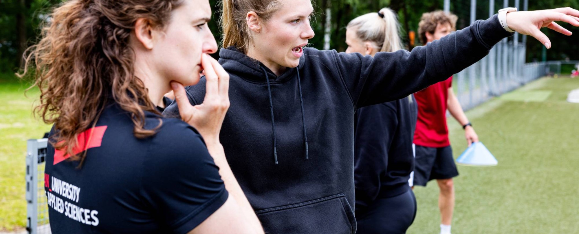 studenten alo deeltijd op sportveld Papendal