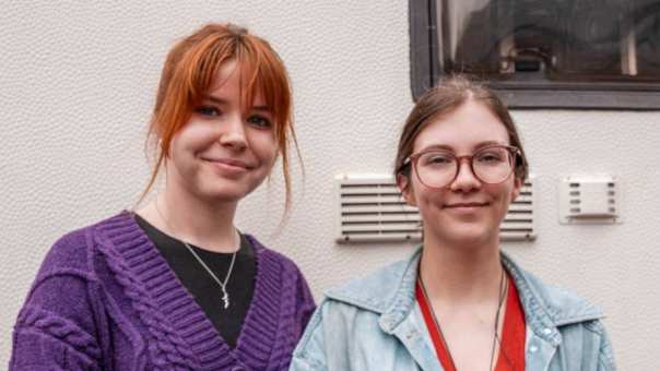 2 studenten Bio-Informatica voor de Campus Camper