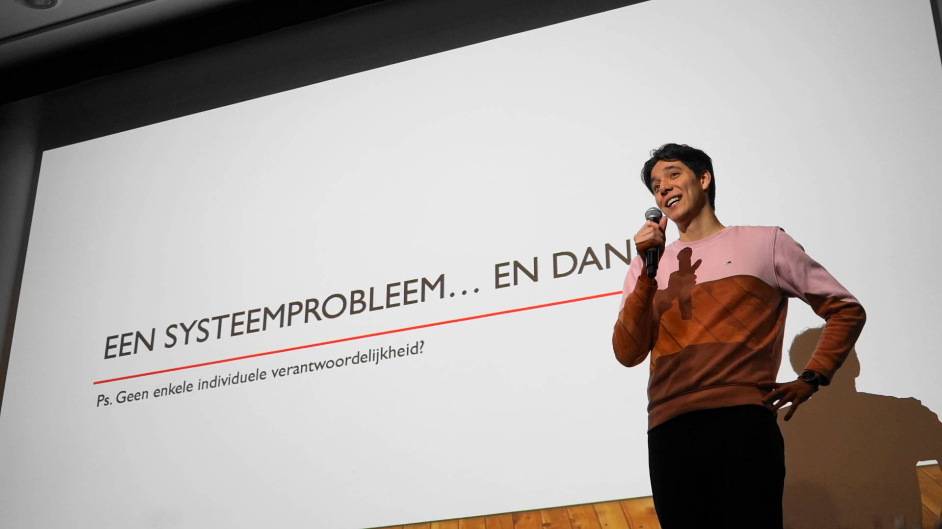 Sander van der Goes, raadslied voor GroenLinks in Nijmegen, hield een inspirerend praatje.